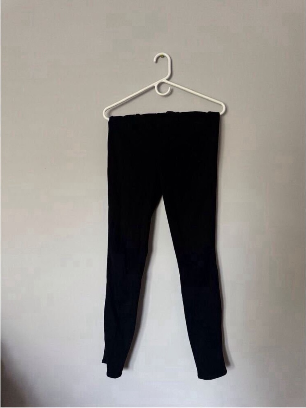 Uniqlo Black Leggings